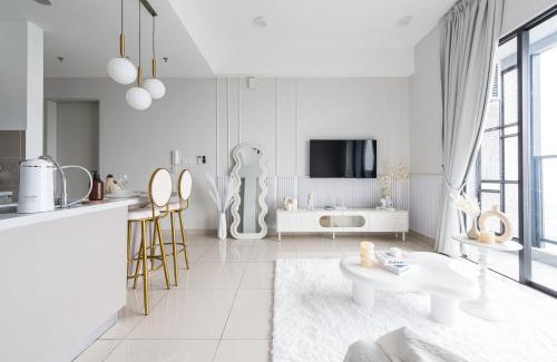 Kuala Lumpur Apartment | Tallest Concept Theme Suite KLCC