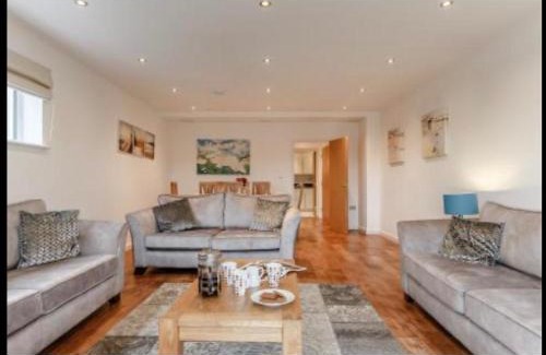 Winnard's Perch House | Tallyn House 202