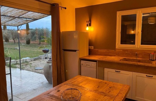 Arles Apartment | Tamarind Duo