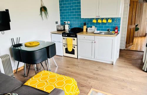 Wainhouse Corner Apartment | Tamarisk Cabin