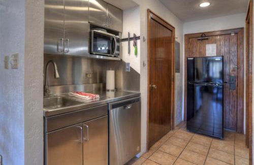 Purgatory House | Tamarron Lodge Suite 502