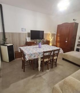 Montefiorino House | Tana della Lavanda