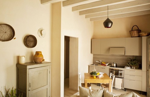 Ortelle Apartment | Tangerine mint apartment
