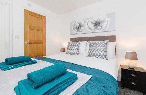 Freckleton House | Tannery Place - 3 Bedrooms Parking Wi-Fi Garden