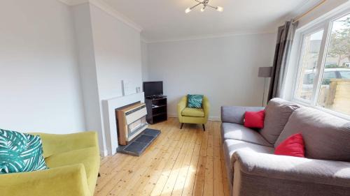 Witney House | Taphouse Avenue