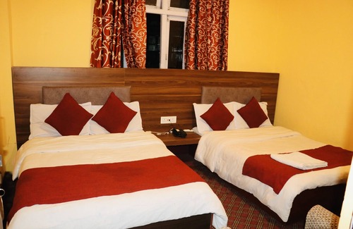 Taplejung Hotel | Taplejung Hotel Pathivara