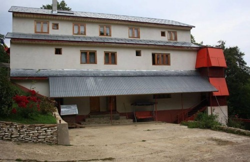 Mera House | Tara - in the middle of the forest: Unit 7