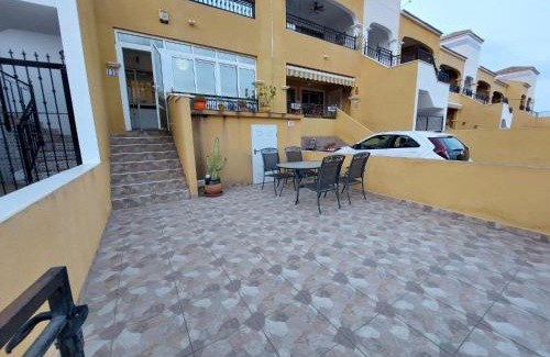 Los Montesinos Apartment | Taray Stay
