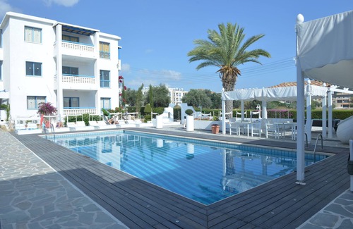 Paphos Apartment | Tasmaria