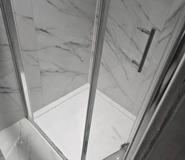 Fairfield Apartment | Tavellers Room in Delta DPF2