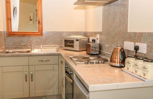 East Dereham Cottage | TAWNY OWL BARN, pet friendly, character holiday cottage in Shipdham