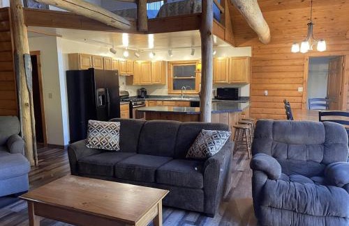 Phelps House | TB-19 Thunder Bay Resort Cabin 19