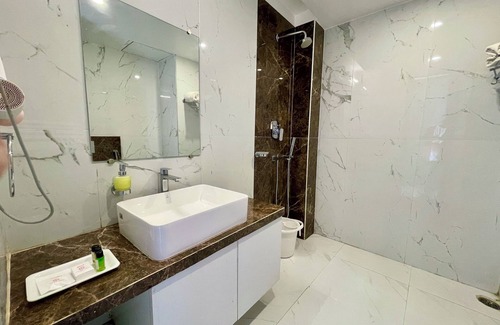 Puri Hotel | TBS Sea View - Full AC- Pool & Breakfast