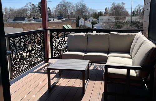 Traverse City Condo | TC Sleep 6