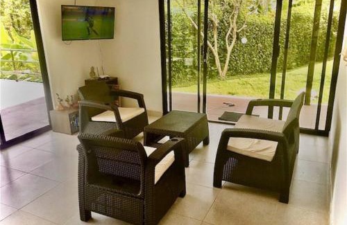 La Vega House | Te imaginas desconectarte en una finca PRIVADA y EXCLUSIVA, Sasaima es tu destino