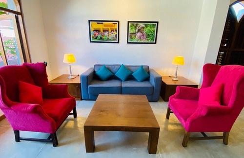 Thiranagama Hotel | Tea Library Hikkaduwa