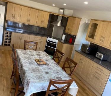 Londonderry House | Teach Mor