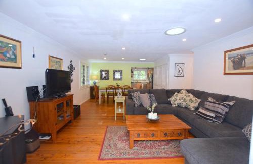 Blackheath House | Teach Na Cairde - House of Friends