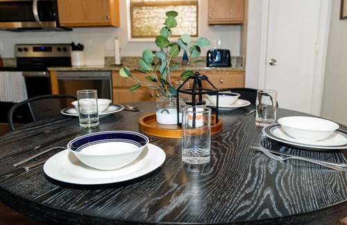 Westfield House | Team or Family Stay/Peloton/1.9 mile to Grand Park