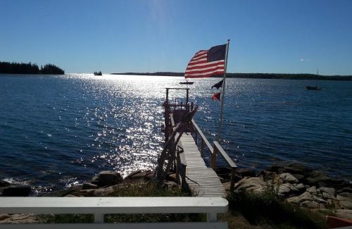 Tenants Harbor House | TeelCoveCottageMaine
