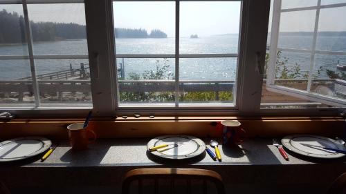 Tenants Harbor House | TeelCoveCottageMaine