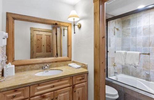 Mountain Village House | Telluride Mountain Lodge Skiin Out amazing location