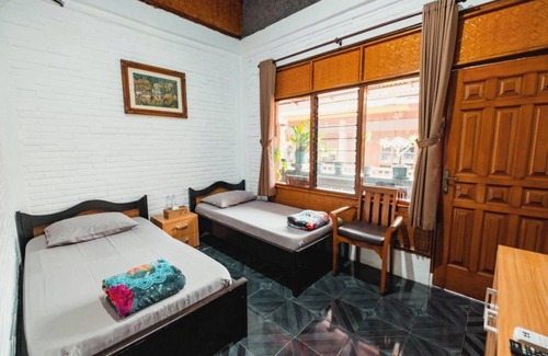 Sunset Road House | Tempo Doeloe Homestay