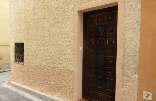 Elne House | Ten minutes from the beach, in the historic center of a Catalan village