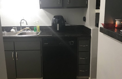 Garden Oaks Apartment | Ten to Zen