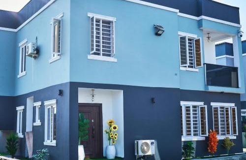 Epetu Apartment | Tenacity