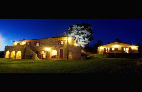 Ferretto Villa | Tenuta Angelici Winery Casa Contea with pool and panoramic pool Cortona