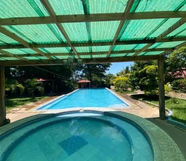 Coatepeque Hotel | Termales El Paraíso