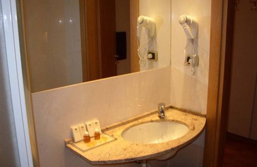 Ponte Seveso Hotel | Terminal Hotel
