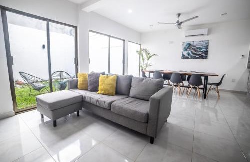 Colonia Adolfo Lopez Mateos House | Terra Cozumel