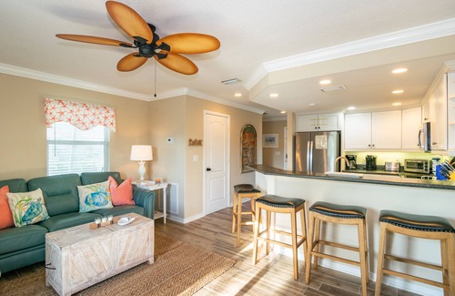 Ilexhurst Condo | Terrace Condo 1 Pool Condo Relaxing Tropical Pool Deck Close To Beach