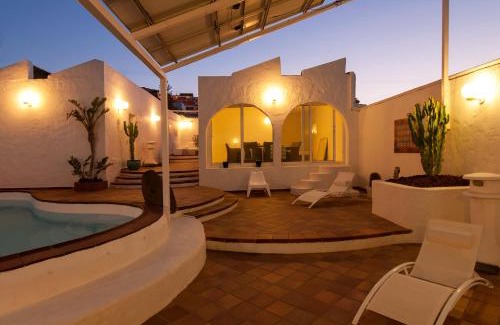 Telde House | Terrace on the Beach