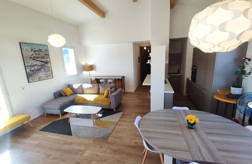 Greoux-les-Bains Apartment | Terrasse 130m2 panoramique avec Climatisation Piscine - 3 chambres