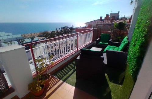 Pineda de Mar Apartment | terraza al mar
