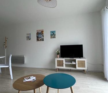Saint-Regnobert-de-la-Cote-de-Nacre Apartment | Terre de Nacre