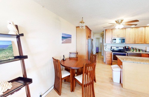 Ualapue Apartment | Terrific Condo w/Free WiFi, Shared Pool, Tennis Court, Water Views, Shared W/D
