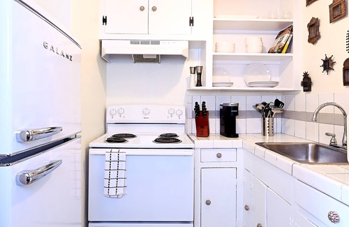 Tesuque Bed & Breakfast | Tesuque Outpost 3 Suites Mountain Views