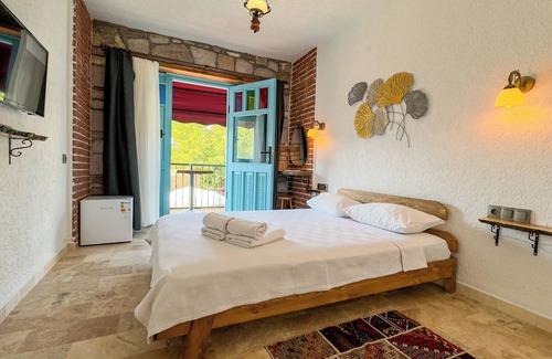 Ayvalik Hotel | Tetka Konuk Evi
