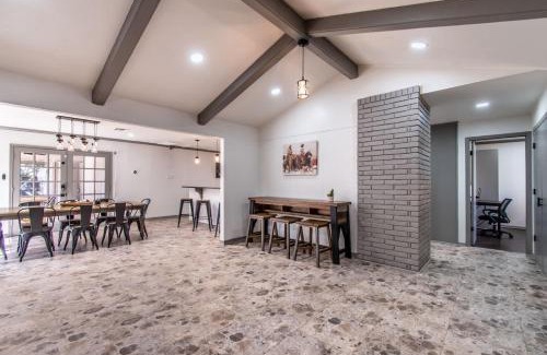 Bay Area House | Texas Retreat on Ocean Drive Sleeps 19 with Hot Tub & Game Room