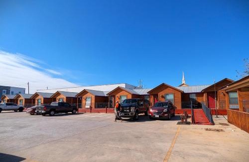 Floresville Hotel | Texas Star Lodges