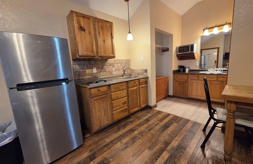 Floresville Cabin | Texas Star Lodges