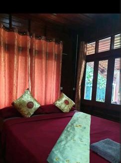 Kata House | Thai authentic wooden house at Kata