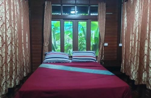 Kata House | Thai authentic wooden house at Kata