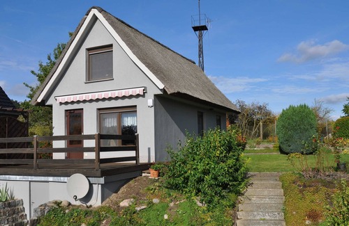 Malchin House | Thatched cottage with panoramic views - thatched cottage