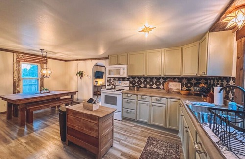 Fair Plain House | The 1888 House-Beach Town Luxury