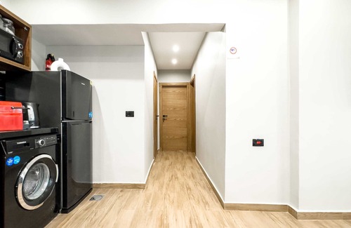 Heliopolis Apartment | The 2bdr Obsidian Jacuzzi Stay 5min to CAI Airport
